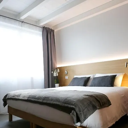 Bed And Bike 2*