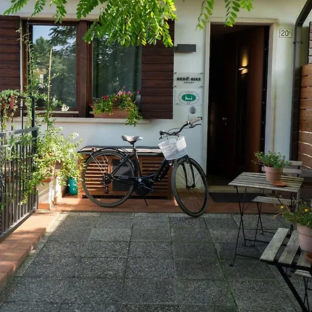 Guest house Bed And Bike 2*