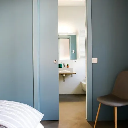 Bed And Bike 2*