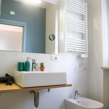 Bed And Bike Guest house 2*