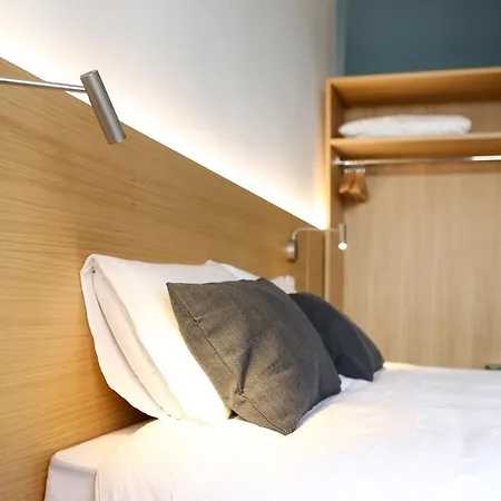 Bed And Bike 2*
